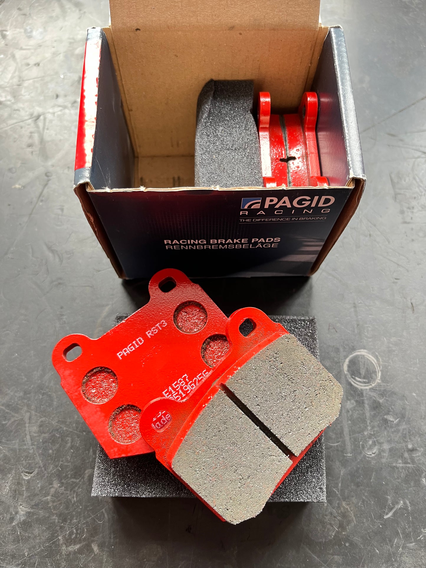 Plaquettes de freins PAGID RST3 S1587